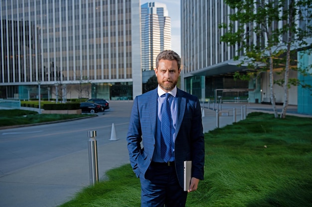 Management consulting fundamentals training environment